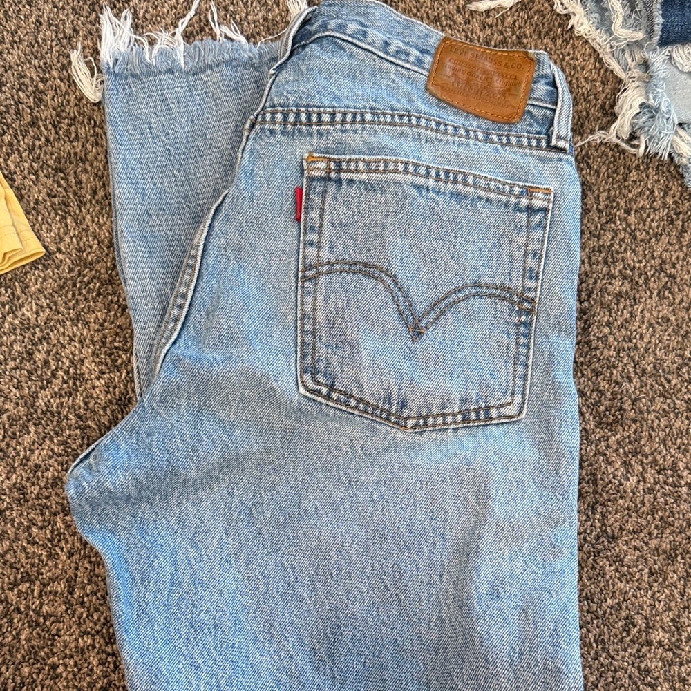 Levi's Women's High Rise Light Blue Jeans